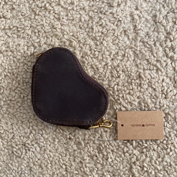 Brandy Melville brown heart coin purse - Picture 3 of 3